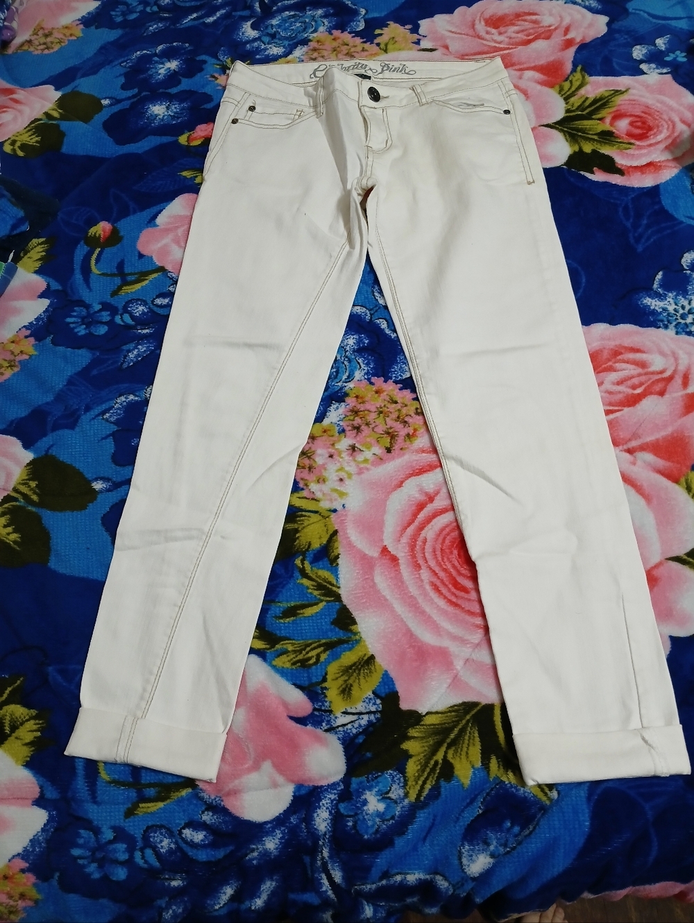 White Women's Skinny Jeans